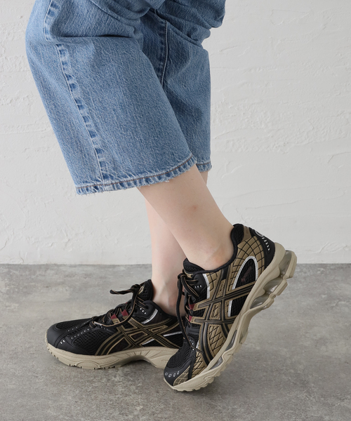 ASICS（アシックス）の「ASICS / アシックス GEL-NIMBUS 10.1 GTX / 1203A760（スニーカー・レディース・ブラック/ホワイト・24.5cm/24cm/23.5cm）」の12枚目の写真