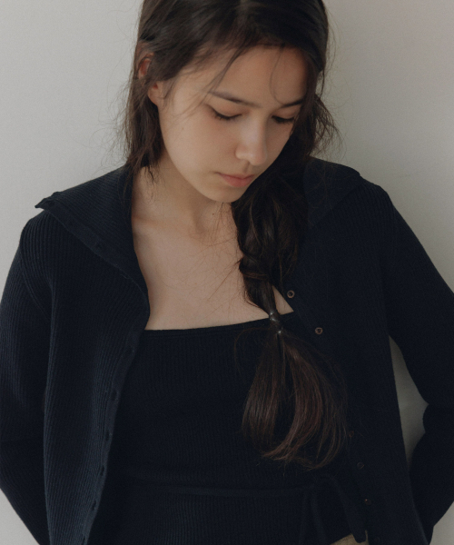 ANDNEEDS(アンドニーズ)の「Preta golgi bustier knit (black)(ベスト・レディース・その他・FREE)」の3枚目の写真