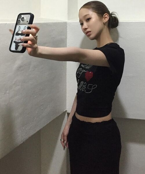 AMESWORLDWIDE(アメスワールドワイド)の「AMES HOTFIX CROP TEE BLACK(Tシャツ/カットソー・レディース・その他・FREE)」の14枚目の写真