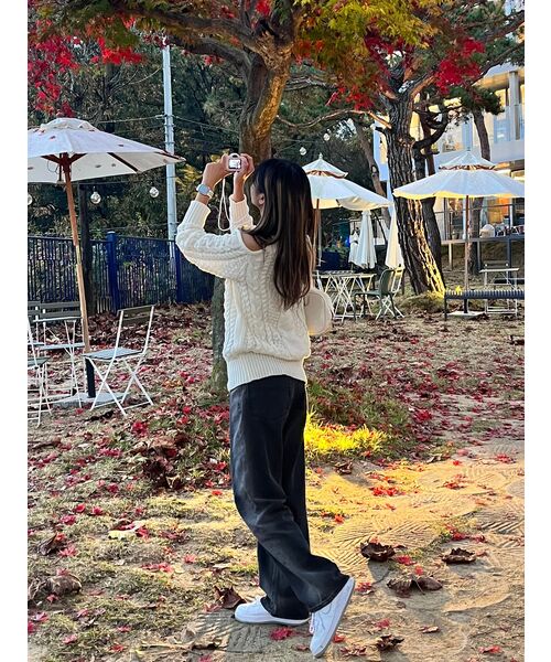 DECET(デケト)の「Mid Rise Wide Jeans DCPT027BlackSide(デニムパンツ・レディース・その他・34/32/30/26/28)」の16枚目の写真