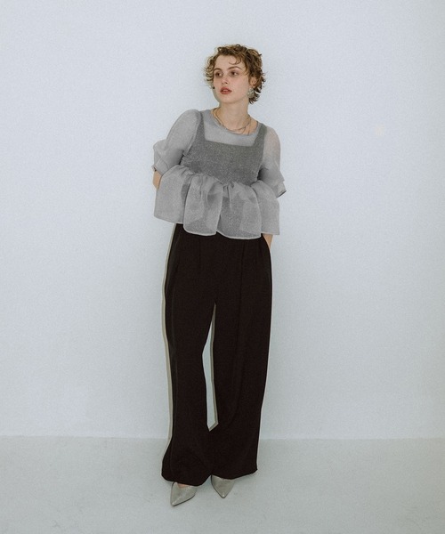 et.UNiVER(エトユニベール)の「Organza Peplum 3Piece(パンツドレス・レディース・ブラック×グレー/ベージュ/ブルー・SMALL/MEDIUM/LARGE)」の4枚目の写真