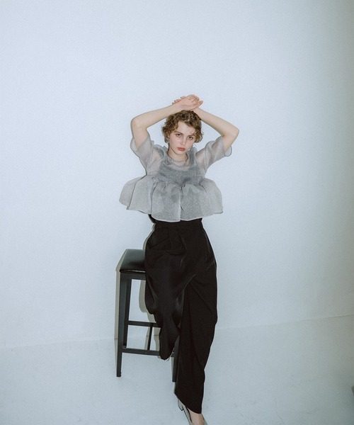 et.UNiVER(エトユニベール)の「Organza Peplum 3Piece(パンツドレス・レディース・ブラック×グレー/ベージュ/ブルー・SMALL/MEDIUM/LARGE)」の18枚目の写真