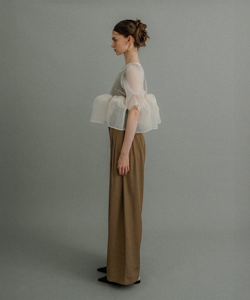 et.UNiVER(エトユニベール)の「Organza Peplum 3Piece(パンツドレス・レディース・ブラック×グレー/ベージュ/ブルー・SMALL/MEDIUM/LARGE)」の20枚目の写真