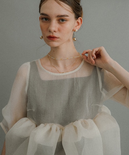et.UNiVER(エトユニベール)の「Organza Peplum 3Piece(パンツドレス・レディース・ブラック×グレー/ベージュ/ブルー・SMALL/MEDIUM/LARGE)」の22枚目の写真