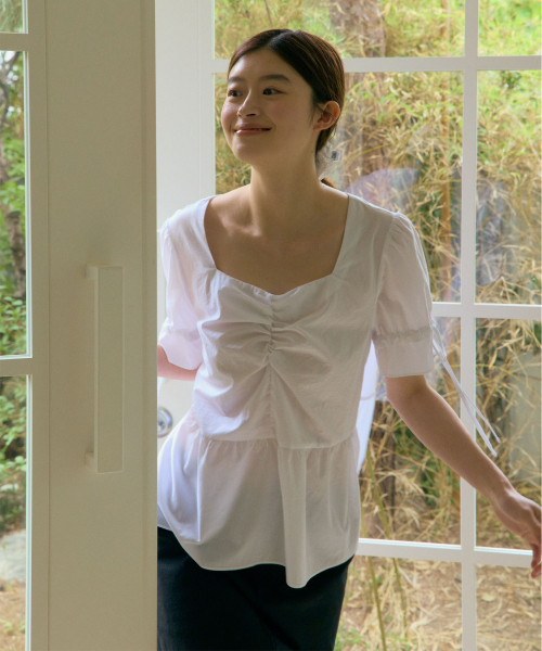 38COMEONCOMMON（38カモンコモン）の「Shirring Blouse (White)（シャツ/ブラウス・レディース・その他・FREE）」の5枚目の写真