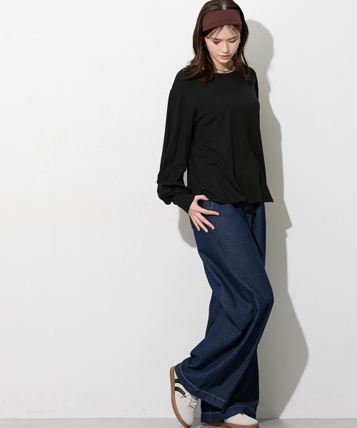 slattgir(スラットジール)の「高身長 きれいめラウンドネック袖ボリュームカットソートップス(トールサイズ)(Tシャツ/カットソー・レディース・ネイビー/ブラック/オフホワイト・T5L/T4L/T3L/TLL/TL/TM)」の15枚目の写真