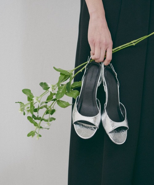 PAPILLONNER（パピヨネ）の「メタリックラウンドサンダル（サンダル・レディース・ブラック/シルバー・L/M/S）」の21枚目の写真