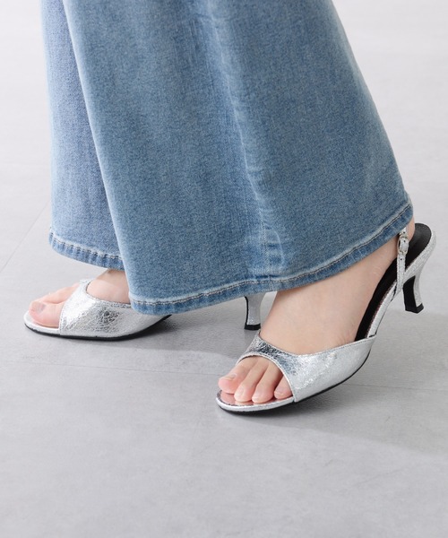 PAPILLONNER（パピヨネ）の「メタリックラウンドサンダル（サンダル・レディース・ブラック/シルバー・L/M/S）」の17枚目の写真