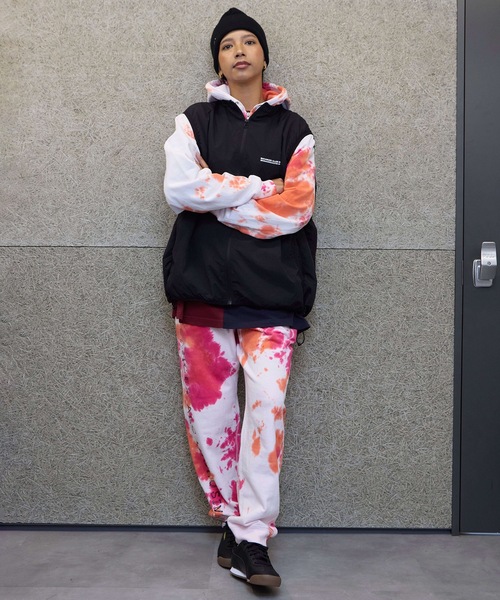 BACANCES ALL INCLUSIVE（バカンサスオールインクルーシブ）の「BLC TIE DYE SWEAT PANTS[ALEX LOGO]（スウェットパンツ・メンズ・ピンク/ブルー・L）」の5枚目の写真