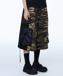 71TO96（チル ハナ トゥ グユク）の「Hanbok Fabric Cargo Bermuda Pants (Beige Camo)（その他パンツ）」