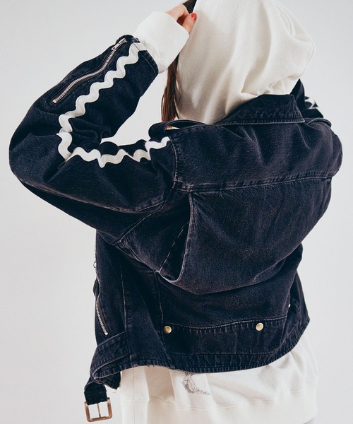 RNA(アールエヌエー)の「J2175 デニムBIGライダース(デニムジャケット・レディース・ブルー/ブラック・MEDIUM)」の21枚目の写真