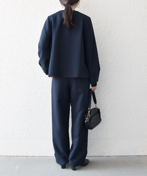 SHIPS any（シップス エニィ）の「〈手洗い可能〉ダブルクロス レース 切替 ノーカラー ジャケット［NAVY BLUE］（ノーカラージャケット・レディース・ネイビー/オフホワイト・ONE SIZE）」の11枚目の写真