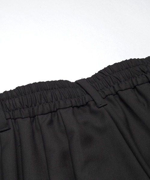 NO ID.(ノーアイディ)の「【NO ID.】Hakama Pleats Trousers / ハカマ プリーツ トラウザーズ(スラックス・メンズ・ブラック/グレー・2/1)」の6枚目の写真