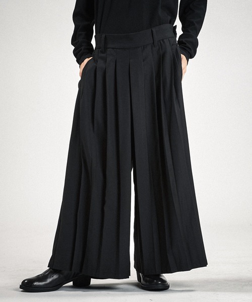 NO ID.(ノーアイディ)の「【NO ID.】Hakama Pleats Trousers / ハカマ プリーツ トラウザーズ(スラックス・メンズ・ブラック/グレー・2/1)」の18枚目の写真