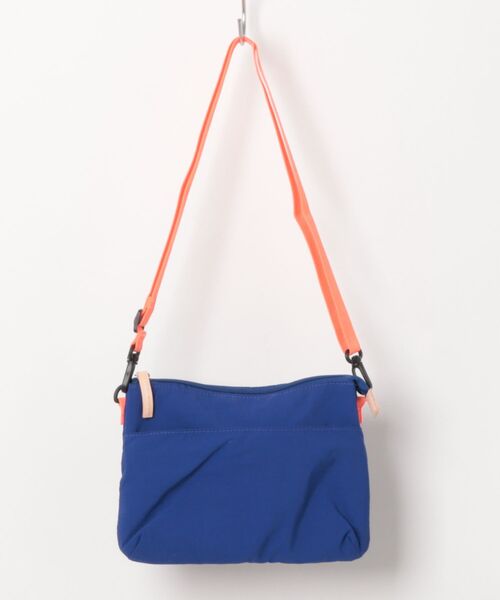 EARTH MADE（アースメイド）の「8POCKET INSIDE PRINT サコッシュ（ショルダーバッグ・レディース・ライトグレー/ブラック/ブラウン/ブルー/ダークグレー/サンドベージュ/ブルーグレー/キャメル/ライトピンク/ライトベージュ/レモンイエロー/ダークネイビー・FREE）」の8枚目の写真