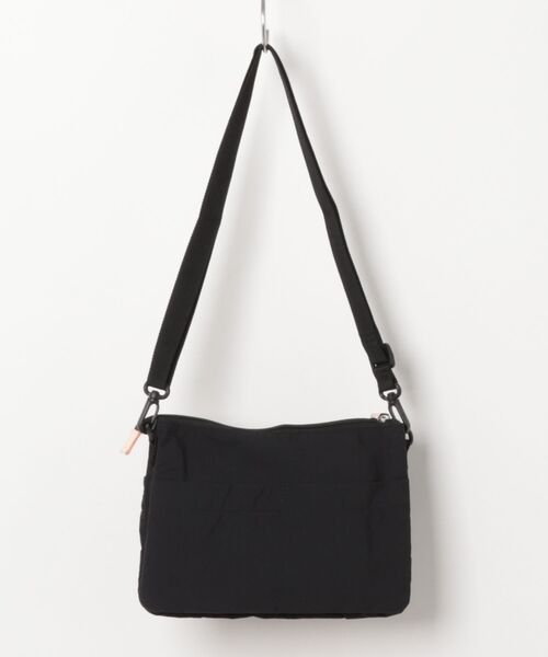 EARTH MADE（アースメイド）の「8POCKET INSIDE PRINT サコッシュ（ショルダーバッグ・レディース・ライトグレー/ブラック/ブラウン/ブルー/ダークグレー/サンドベージュ/ブルーグレー/キャメル/ライトピンク/ライトベージュ/レモンイエロー/ダークネイビー・FREE）」の19枚目の写真