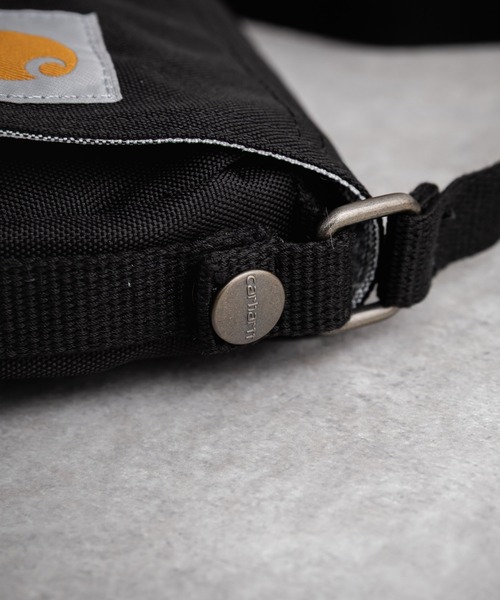 Carhartt（カーハート）の「Carhartt カーハート Crossbody Horizontal Bag 横型クロスボディバッグ/ワンポイントロゴ斜め掛けショルダーバッグ（ショルダーバッグ・メンズ・ブラック/ブラウン・FREE）」の19枚目の写真