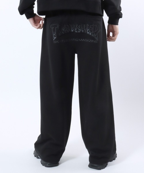 THRASHER(スラッシャー)の「THRASHER(スラッシャー)ヒップロゴ スウェットパンツ/選べるロゴデザイン(ラインストーン・アップリケ・ファーロゴ)/ユニセックス(スウェットパンツ・メンズ・アッシュグレー/ピンク/ブラック系1/ブラック系2/ブラック系3・M/L/XL)」の2枚目の写真