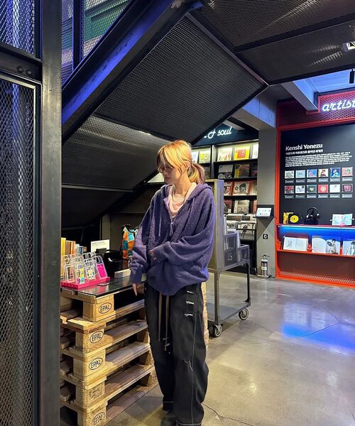 THEVINYLHOUSE(ザバイニルハウス)の「ROUND POCKET KNIT ZIP-UP PURPLE(パーカー・メンズ・その他・S/M/L)」の12枚目の写真