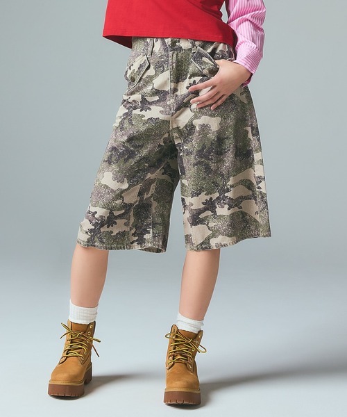 X-girl（エックスガール）の「FLAP POCKET SHORTS（デニムパンツ・レディース・ブラック/カモフラージュ/ライトインディゴブルー・XS/S/M）」の5枚目の写真