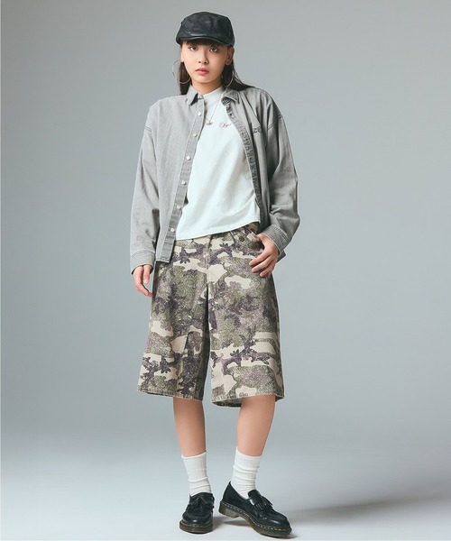 X-girl（エックスガール）の「FLAP POCKET SHORTS（デニムパンツ・レディース・ブラック/カモフラージュ/ライトインディゴブルー・XS/S/M）」の7枚目の写真