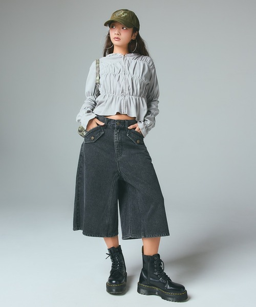 X-girl（エックスガール）の「FLAP POCKET SHORTS（デニムパンツ・レディース・ブラック/カモフラージュ/ライトインディゴブルー・XS/S/M）」の12枚目の写真