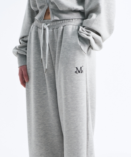 MUCENT（ムセント）の「デンバー ワイド スウェット ジョガーパンツ 男女共用 (6カラー)（スウェットパンツ・レディース・ホワイト/ブラック/ダークグリーン/グレー/ブルー・1/2）」の7枚目の写真