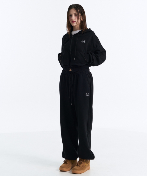 MUCENT(ムセント)の「デンバー ワイド スウェット ジョガーパンツ 男女共用 (6カラー)(スウェットパンツ・レディース・ホワイト/ブラック/ダークグリーン/グレー/ブルー・1/2)」の8枚目の写真