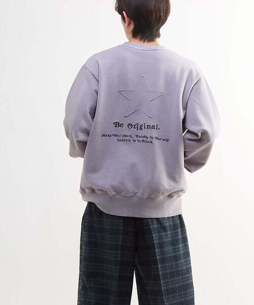 CONVERSE TOKYO（コンバーストウキョウ）の「STAR★ PATCH LETTERING SWEAT（スウェット・レディース・ブラック/グレー/ブルー/パープル・SMALL/MEDIUM）」の8枚目の写真