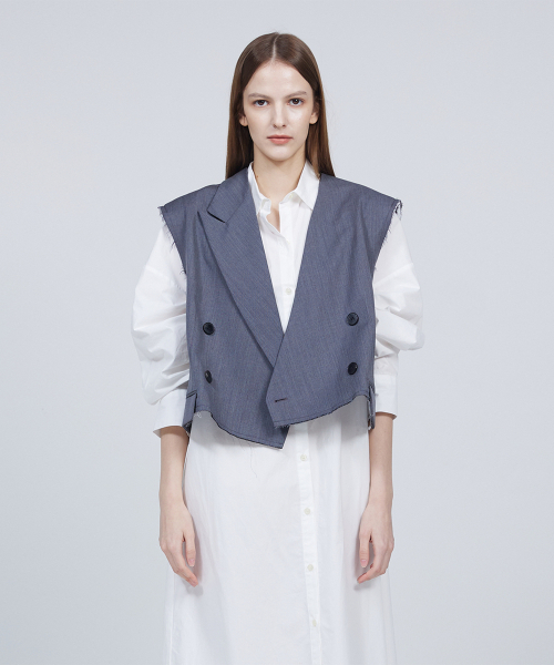 MMAM(ムアム)の「Origami signature cropped vest(ベスト・レディース・グレー・FREE)」の1枚目の写真