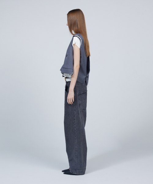 MMAM(ムアム)の「Origami signature cropped vest(ベスト・レディース・グレー・FREE)」の6枚目の写真