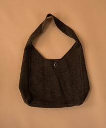 lawgy（ラウジー）の「embroidery logo one handle knit bag / エンブロイダリーロゴワンハンドルニットバッグ（トートバッグ）」