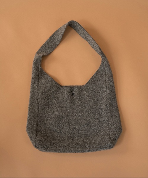 lawgy（ラウジー）の「embroidery logo one handle knit bag / エンブロイダリーロゴワンハンドルニットバッグ（トートバッグ・レディース・ダークブラウン/ミックスグレー/オートミール・FREE）」の9枚目の写真