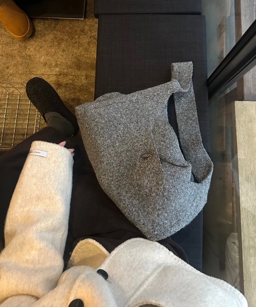 lawgy（ラウジー）の「embroidery logo one handle knit bag / エンブロイダリーロゴワンハンドルニットバッグ（トートバッグ・レディース・ダークブラウン/ミックスグレー/オートミール・FREE）」の22枚目の写真