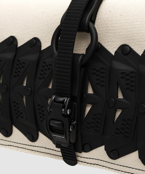 JUNYA WATANABE MAN(ジュンヤワタナベマン)の「「INNERRUM」 W-NAME BAG MID(クラッチバッグ・メンズ・キナリ・ONE SIZE)」の4枚目の写真