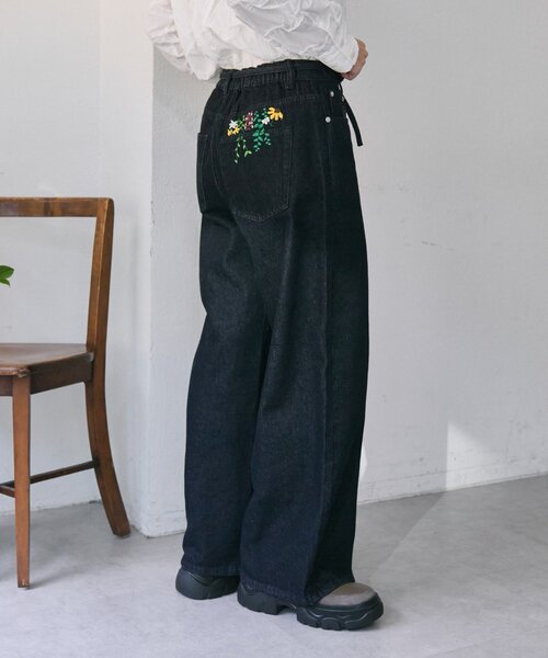 ear PAPILLONNER（イアパピヨネ）の「ポケット刺繍デニム【SUM1 STYLE】（デニムパンツ・レディース・ブルー系その他/インディゴブルー・FREE）」の5枚目の写真