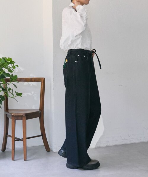 ear PAPILLONNER（イアパピヨネ）の「ポケット刺繍デニム【SUM1 STYLE】（デニムパンツ・レディース・ブルー系その他/インディゴブルー・FREE）」の7枚目の写真