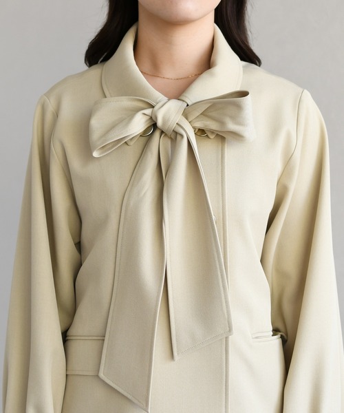 31 Sons de mode（トランテアン　ソン　ドゥ　モード）の「2026春夏新作 リボンタイ付きブルゾン（ブルゾン・レディース・ベージュ/インディゴブルー・ﾌﾘ-）」の13枚目の写真