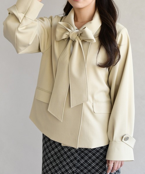 31 Sons de mode（トランテアン　ソン　ドゥ　モード）の「2026春夏新作 リボンタイ付きブルゾン（ブルゾン・レディース・ベージュ/インディゴブルー・ﾌﾘ-）」の7枚目の写真