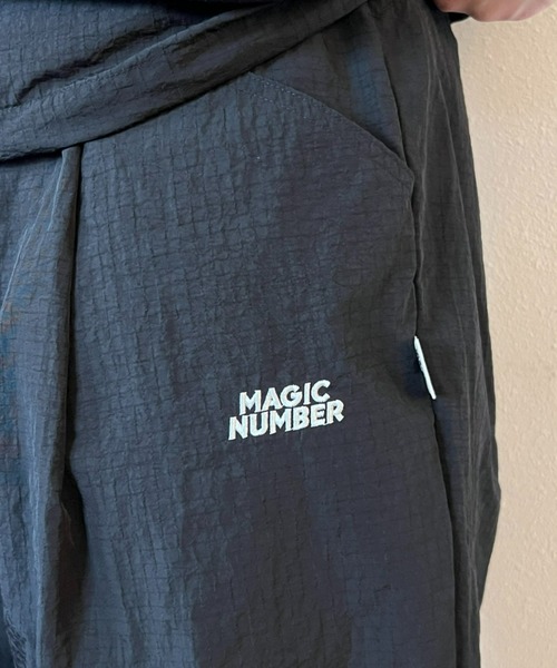 MAGIC NUMBER（マジック ナンバー）の「【MAGIC NUMBER】RETRO NYLON TRACK PANTS（その他パンツ・メンズ・ブラック/グレー・LARGE/X-LARGE/MEDIUM）」の6枚目の写真