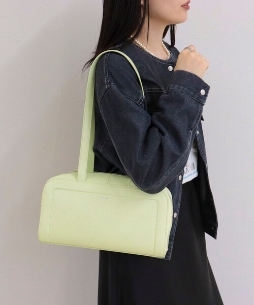 fredy emue（フレディエミュ）の「【BEAURE/ビュレ】ロングハンドルボックスボストンバッグ（ショルダーバッグ・レディース・ミント/ブラック・FREE）」の3枚目の写真