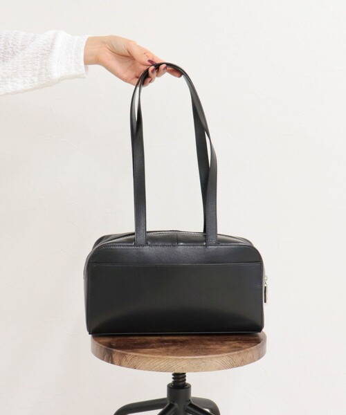 fredy emue（フレディエミュ）の「【BEAURE/ビュレ】ロングハンドルボックスボストンバッグ（ショルダーバッグ・レディース・ミント/ブラック・FREE）」の9枚目の写真