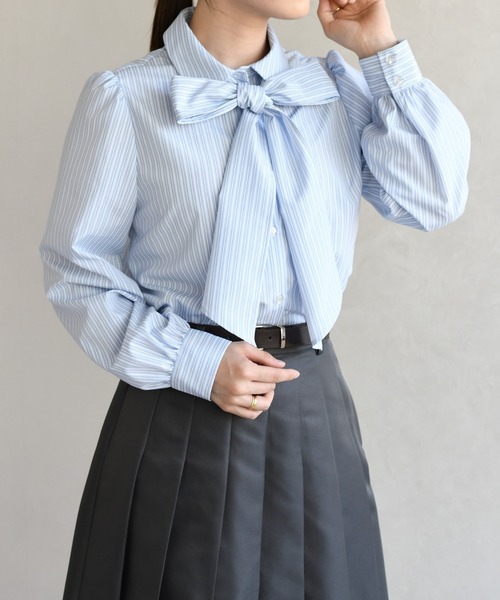 31 Sons de mode（トランテアン　ソン　ドゥ　モード）の「2026春夏新作 ボウタイ衿シャツブラウス（シャツ/ブラウス・レディース・イエロー/オフホワイト/ブルー・ﾌﾘ-）」の13枚目の写真