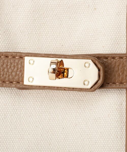 Green Parks(グリーンパークス)の「2WAYベルトミニトート(トートバッグ・レディース・ブラック/アイボリー・FREE)」の13枚目の写真