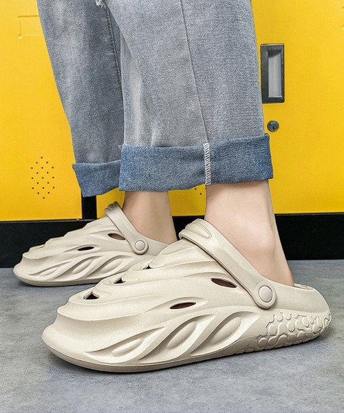 WESTBOY(ウエストボーイ)の「軽量 バックストラップ クロッグ サボ ビーチサンダル スリッポン WO26S4SD06(サンダル・メンズ・ホワイト/ベージュ/ブラック・S/M/L)」の1枚目の写真