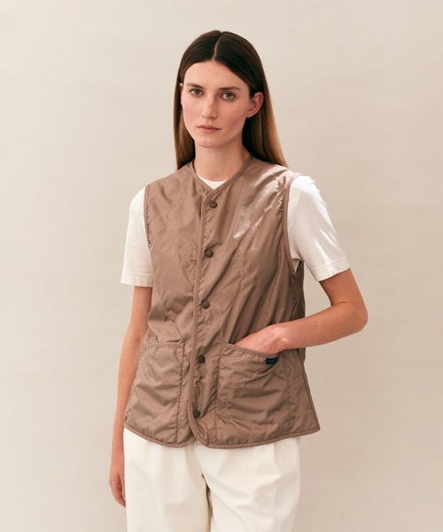 LAVENHAM(ラベンハム)の「Unwadded Cocoon Thornham Womens / アンワディッド コクーン ソーンハム ウィメンズ(ベスト・レディース・ダークブラック/ベージュ系その他5/ナチュラル・6/8/12/14/10)」の6枚目の写真