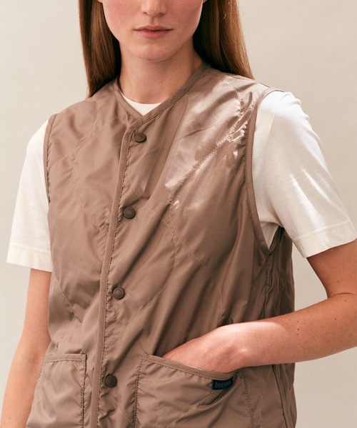 LAVENHAM(ラベンハム)の「Unwadded Cocoon Thornham Womens / アンワディッド コクーン ソーンハム ウィメンズ(ベスト・レディース・ダークブラック/ベージュ系その他5/ナチュラル・6/8/12/14/10)」の10枚目の写真