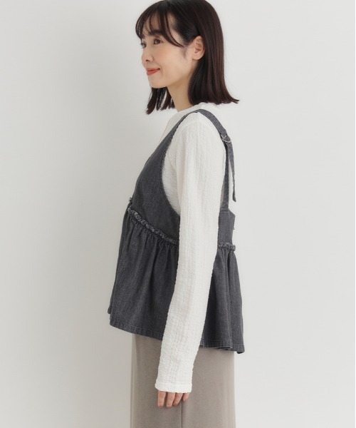 Right-on（ライトオン）の「【HONEYSUCKLE ROSE】2WAYデニムZIPキャミソール (調整可能 / 女性らしさ / レイヤード / カジュアルスタイル)（その他トップス・レディース・ブラック/ダークインディゴブルー・M/L）」の6枚目の写真