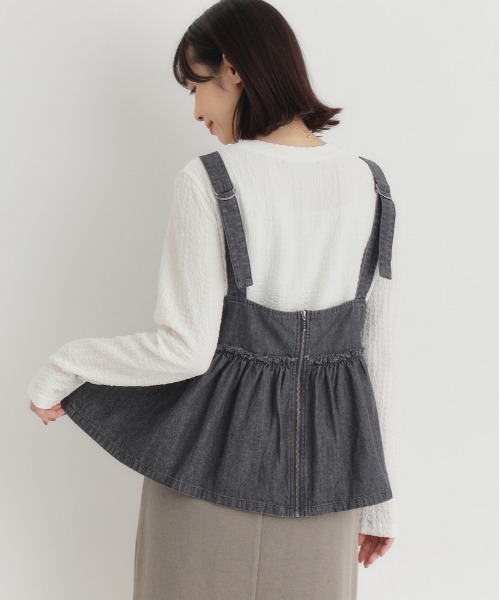Right-on（ライトオン）の「【HONEYSUCKLE ROSE】2WAYデニムZIPキャミソール (調整可能 / 女性らしさ / レイヤード / カジュアルスタイル)（その他トップス・レディース・ブラック/ダークインディゴブルー・M/L）」の7枚目の写真