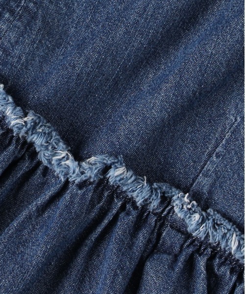 Right-on（ライトオン）の「【HONEYSUCKLE ROSE】2WAYデニムZIPキャミソール (調整可能 / 女性らしさ / レイヤード / カジュアルスタイル)（その他トップス・レディース・ブラック/ダークインディゴブルー・M/L）」の15枚目の写真